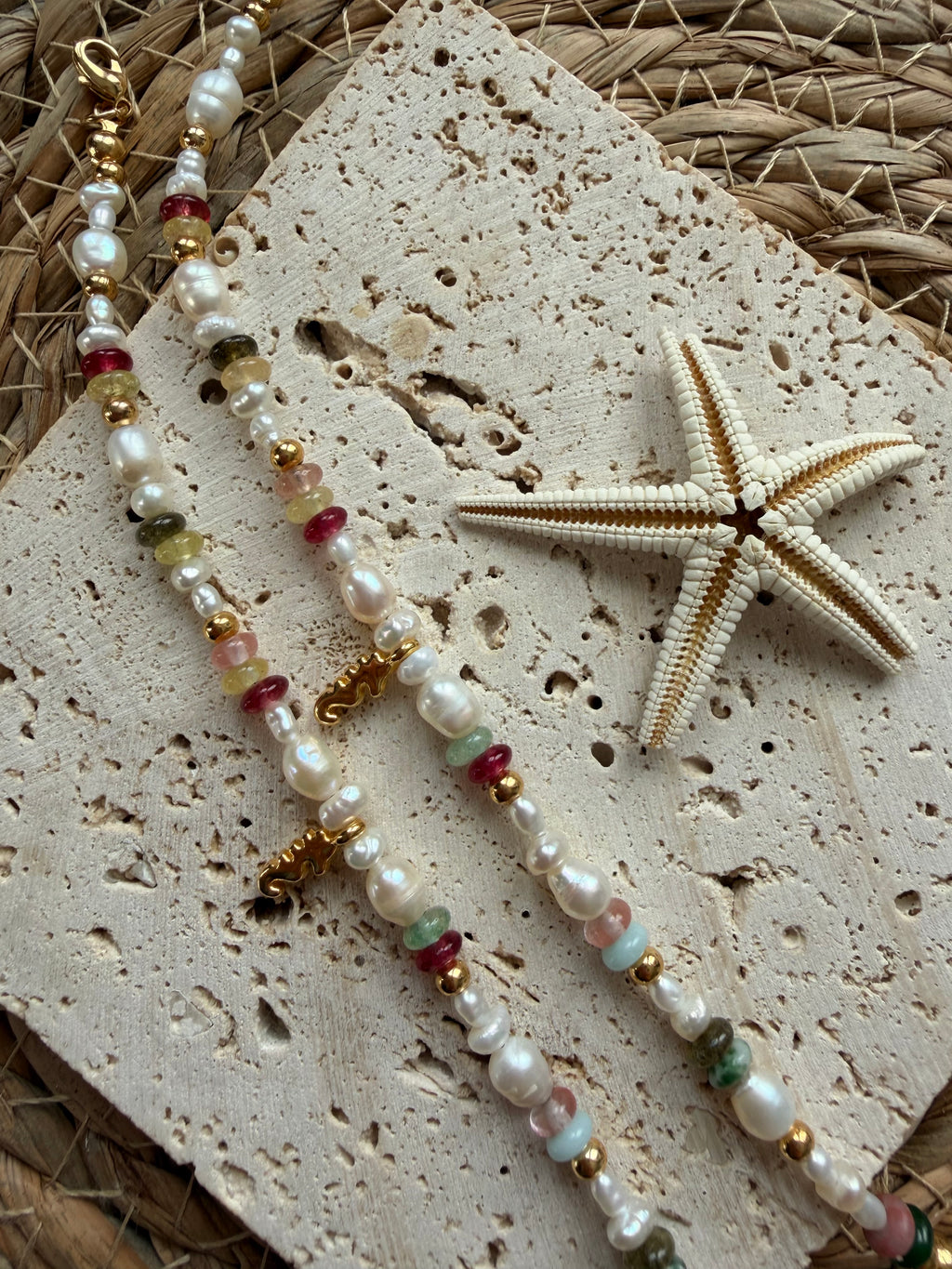 SEA HORSE - Perlenarmband mit Anhänger