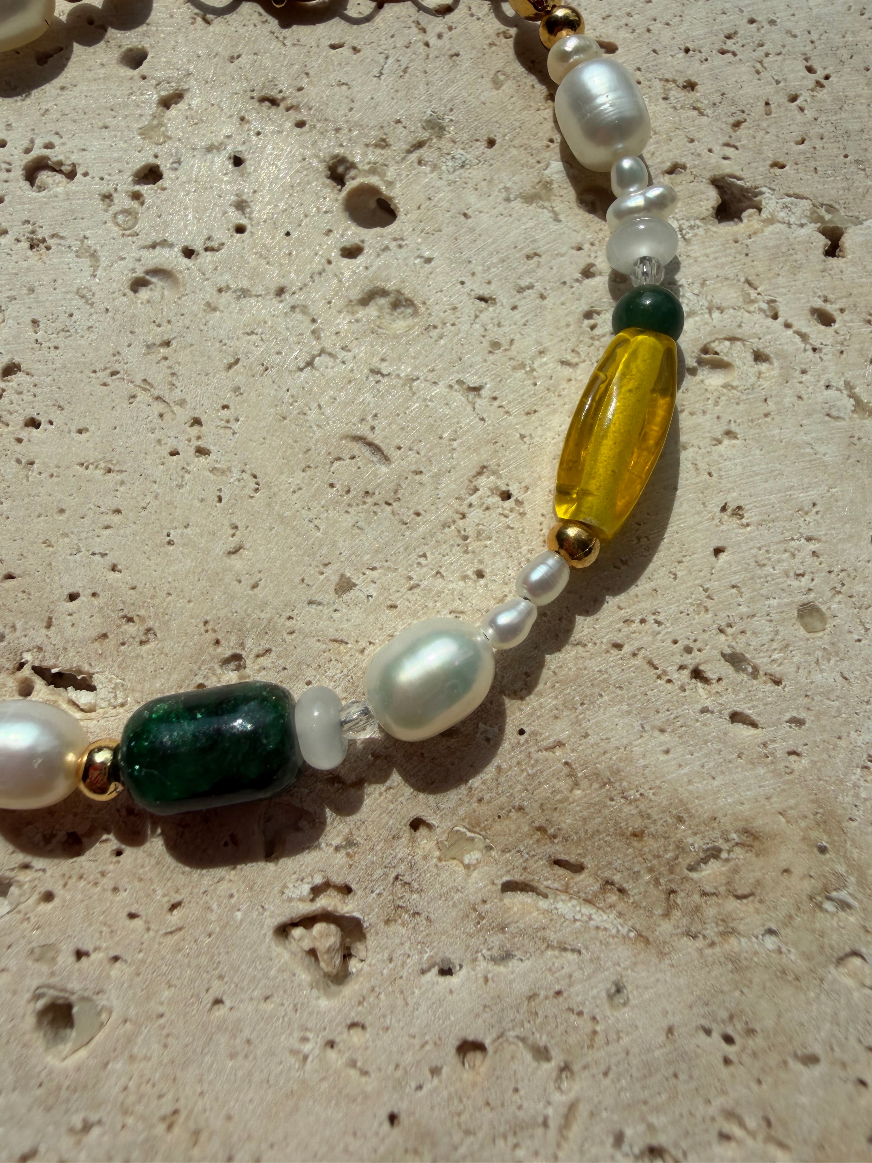 GOLDEN IVY - vergoldetes Perlenarmband