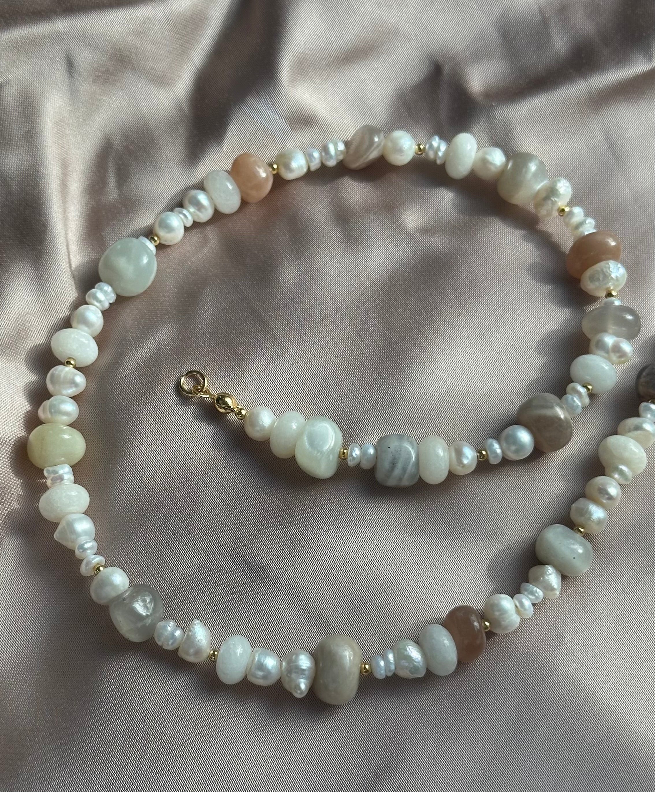 MOONSTONE - Perlenkette