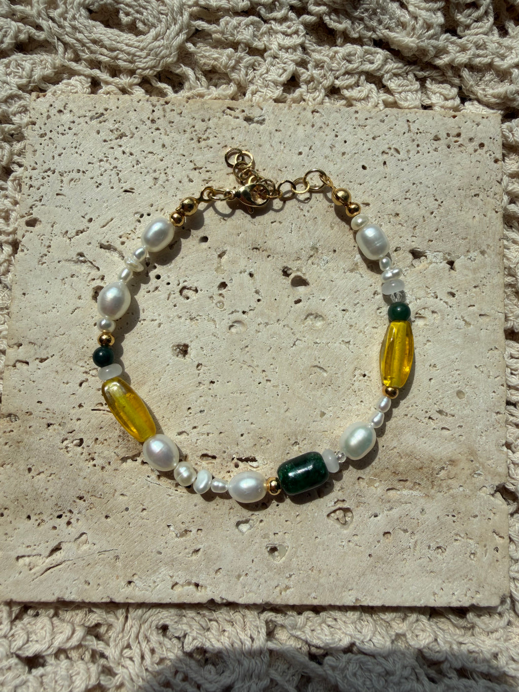 GOLDEN IVY - vergoldetes Perlenarmband