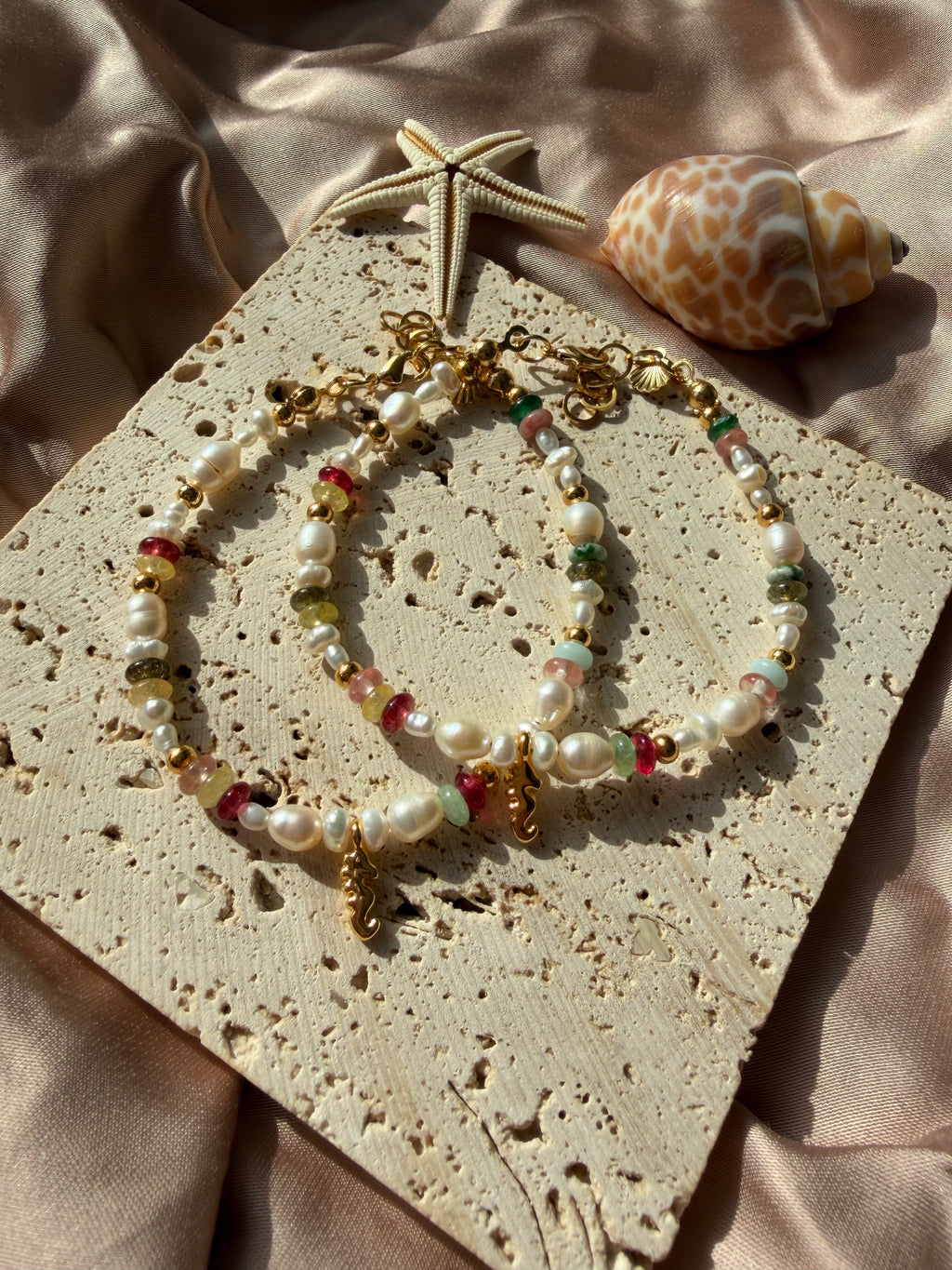 SEA HORSE - Perlenarmband mit Anhänger