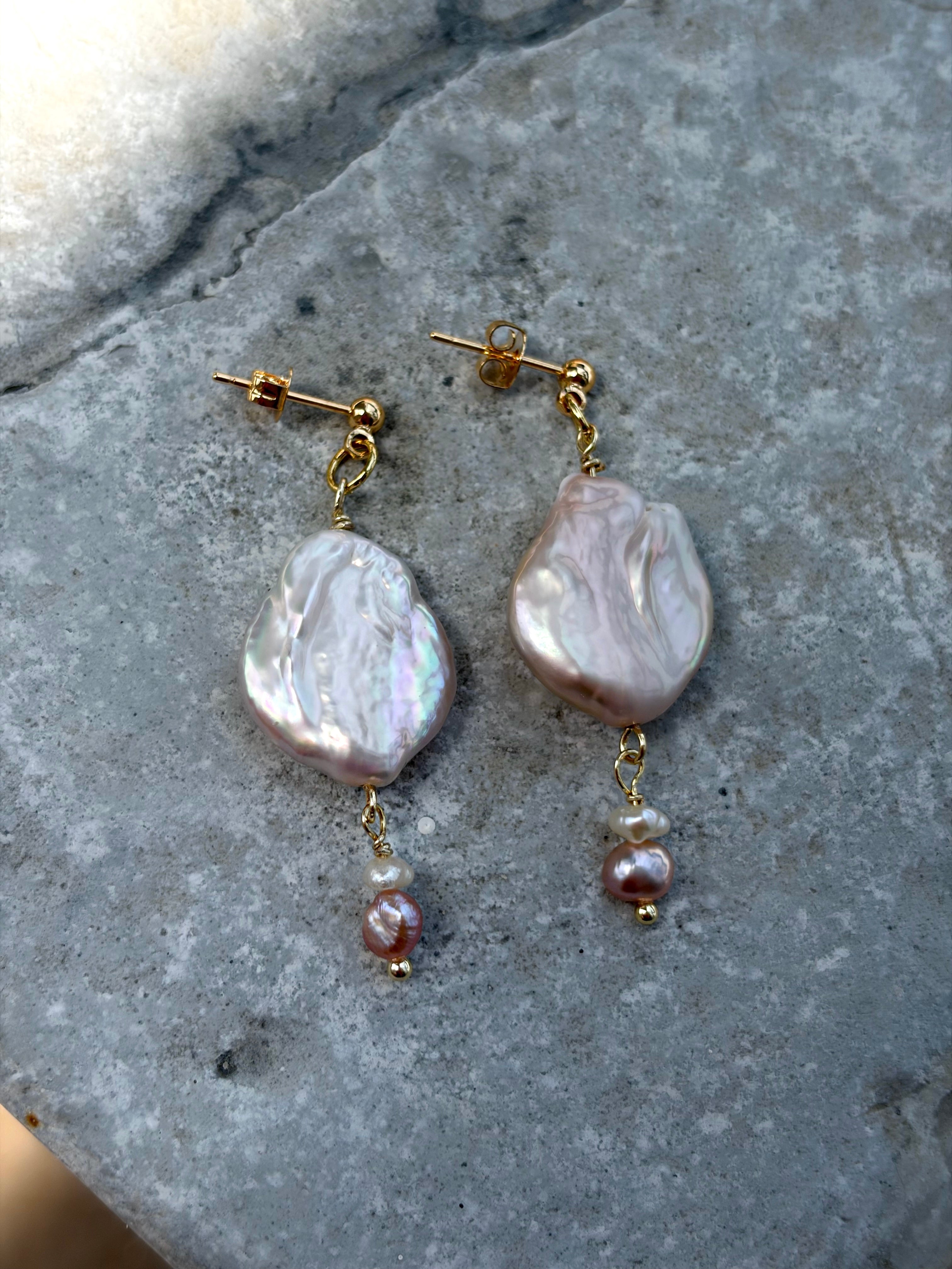PEARL BLUSH - vergoldete Perlenohrstecker